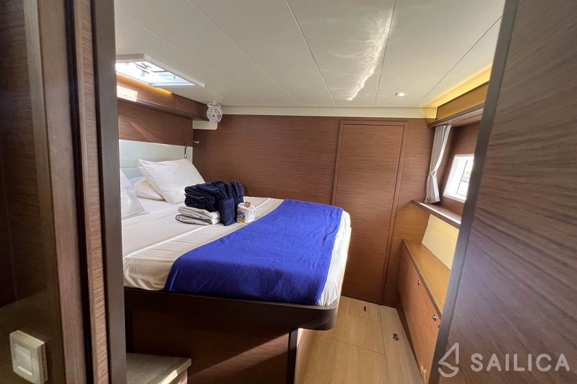 Lagoon 52F - Yacht Charter Sailica