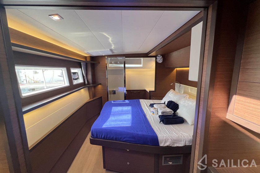 Lagoon 52F - Yacht Charter Sailica
