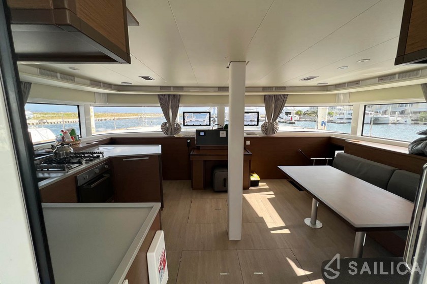 Lagoon 52F - Yacht Charter Sailica