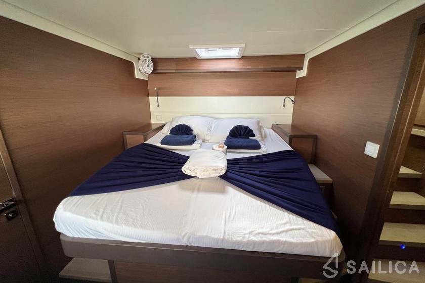 Lagoon 52F - Yacht Charter Sailica