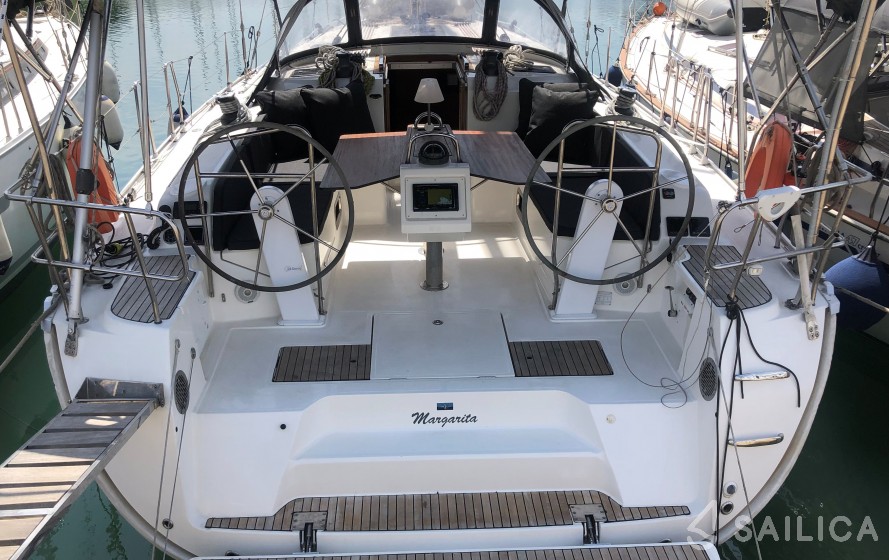 Bavaria 46 Cruiser - Yacht Charter Sailica
