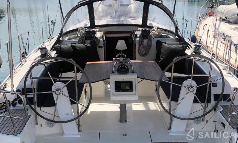 Bavaria 46 Cruiser - Yacht Charter Sailica