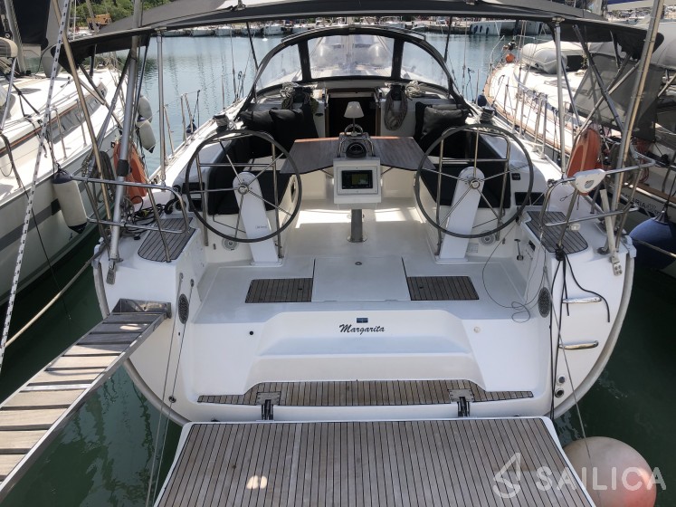 Bavaria 46 Cruiser - Yacht Charter Sailica