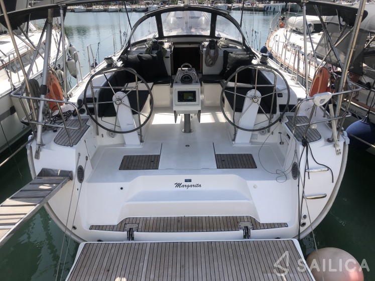 Bavaria 46 Cruiser - Yacht Charter Sailica