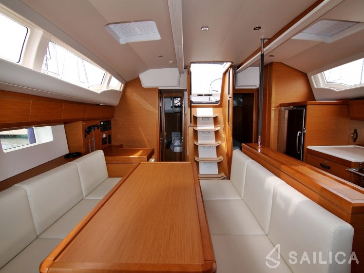 Jeanneau 54 - Yacht Charter Sailica