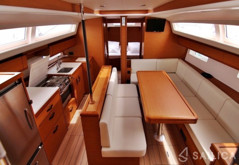 Jeanneau 54 - Yacht Charter Sailica