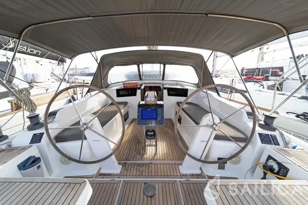 Hanse 418 - Yacht Charter Sailica