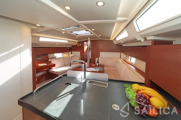 Hanse 418 - Yacht Charter Sailica