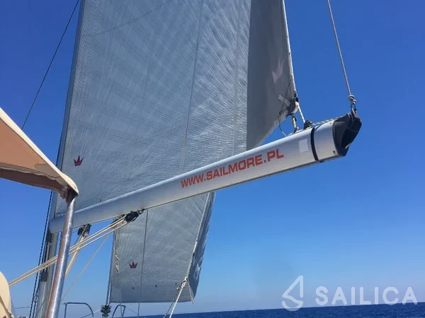 Oceanis 40 - Yacht Charter Sailica