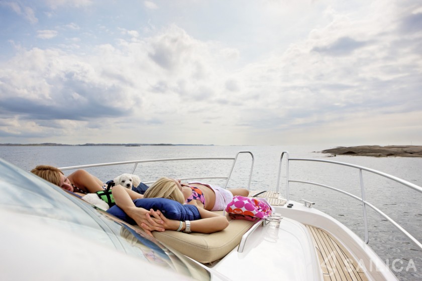 Nimbus 365 Coupé - Yacht Charter Sailica