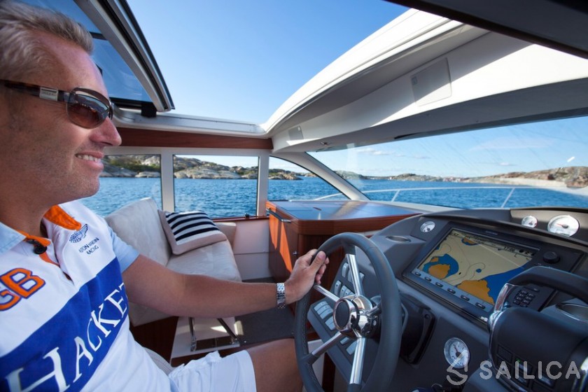Nimbus 365 Coupé - Yacht Charter Sailica