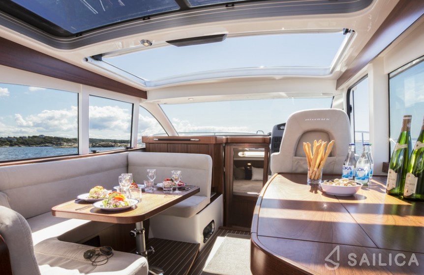 Nimbus 365 Coupé - Yacht Charter Sailica