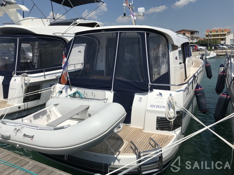 Nimbus 365 Coupé - Yacht Charter Sailica