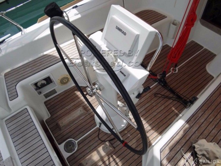 Sun Odyssey 33i - Yacht Charter Sailica