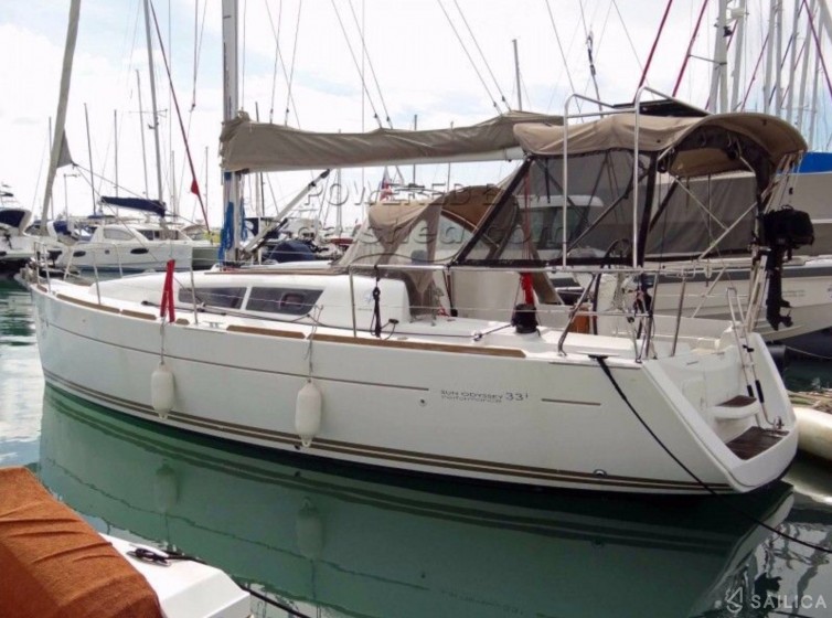 Sun Odyssey 33i - Yacht Charter Sailica