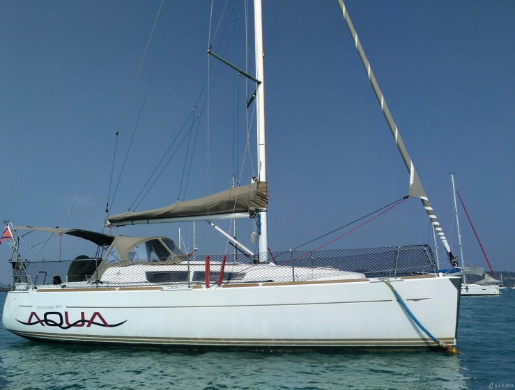 Sun Odyssey 33i - Yacht Charter Sailica