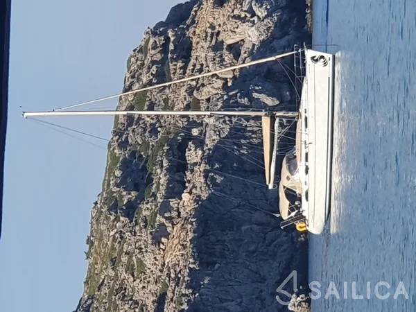Cyclades 39.3 - Yacht Charter Sailica