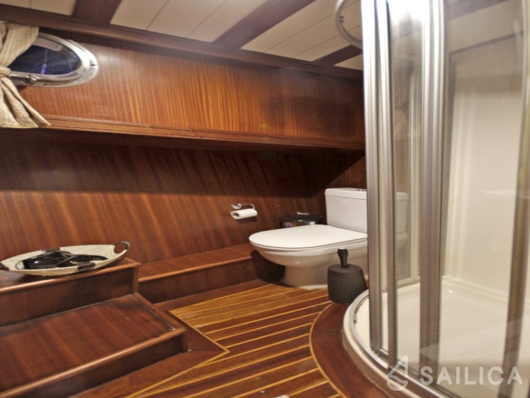 Gulet - Yacht Charter Sailica