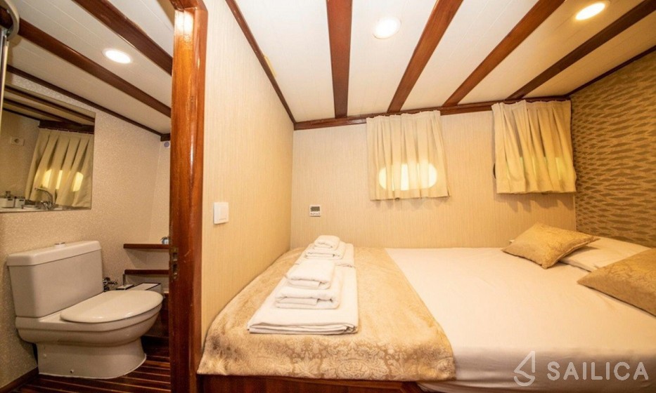 Gulet - Yacht Charter Sailica