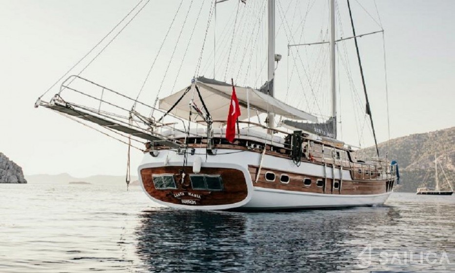 Gulet - Yacht Charter Sailica