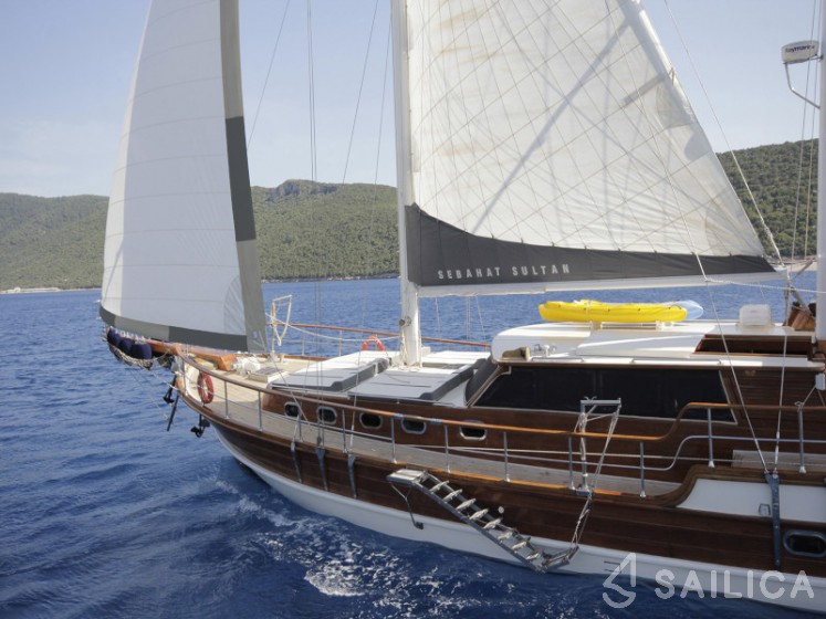 Gulet - Yacht Charter Sailica