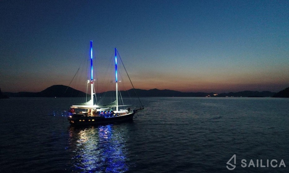 Gulet - Yacht Charter Sailica