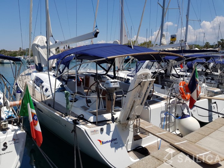 Oceanis 50 - Yacht Charter Sailica