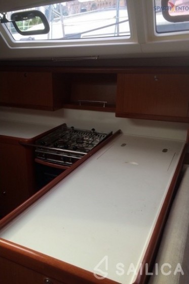 Oceanis 50 - Yacht Charter Sailica