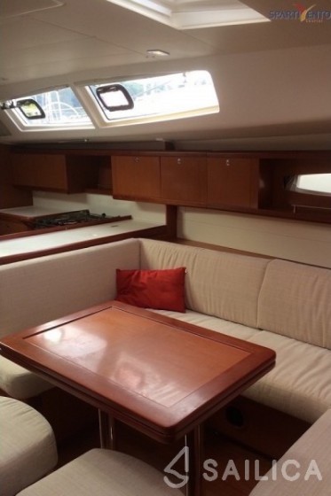 Oceanis 50 - Yacht Charter Sailica