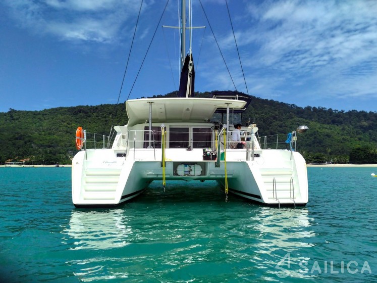 Lagoon 421 - Yacht Charter Sailica