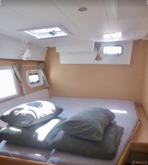Lagoon 421 - Yacht Charter Sailica