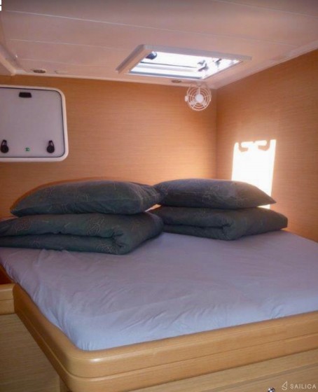 Lagoon 421 - Yacht Charter Sailica