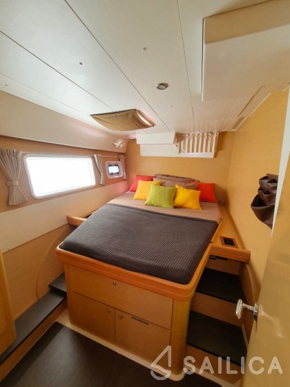 Lagoon 421 - Yacht Charter Sailica