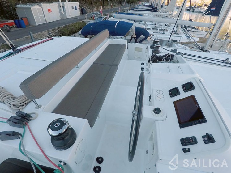 Lagoon 450 - Yacht Charter Sailica