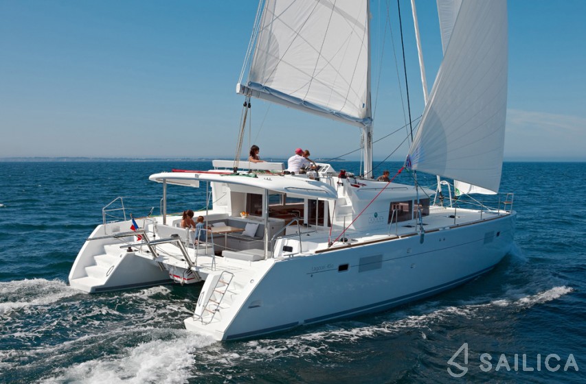 Lagoon 450 - Yacht Charter Sailica