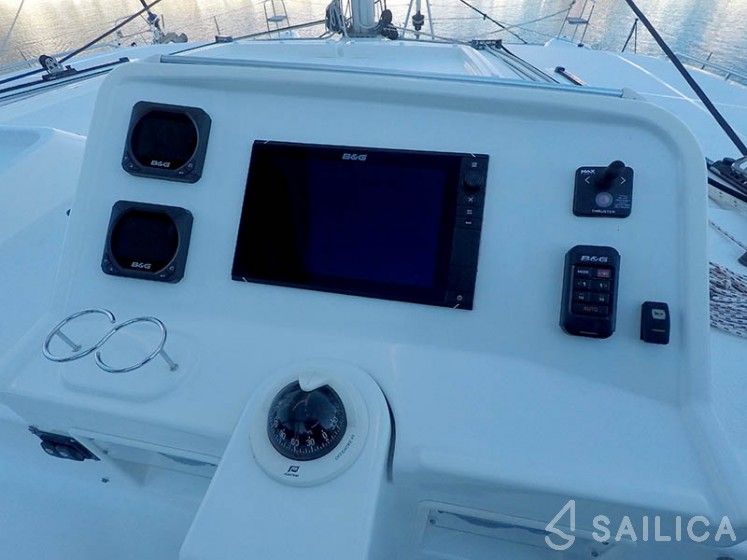 Lagoon 450 - Yacht Charter Sailica