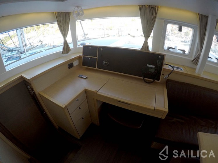 Lagoon 450 - Yacht Charter Sailica