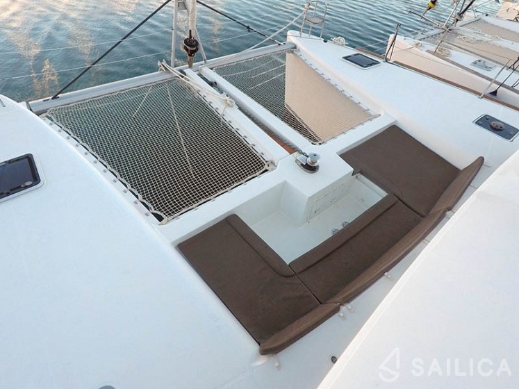 Lagoon 450 - Yacht Charter Sailica
