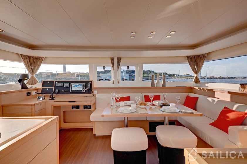 Lagoon 450 - Yacht Charter Sailica