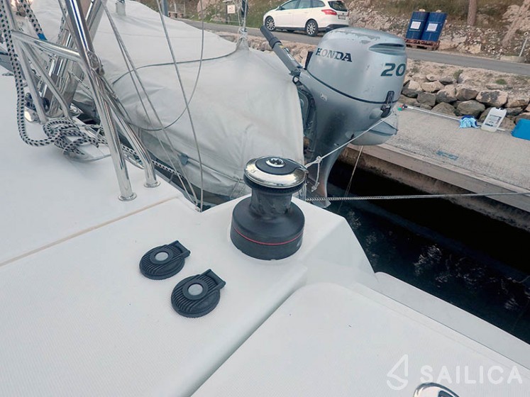 Lagoon 450 - Yacht Charter Sailica