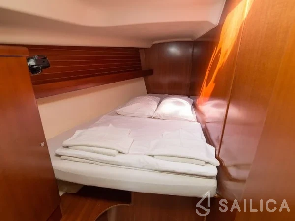 Dufour 455 Grand Large - Yacht Charter Sailica