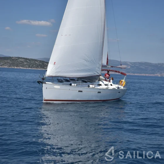 Oceanis 393 - Yacht Charter Sailica