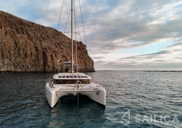 Lagoon 52F - Yacht Charter Sailica