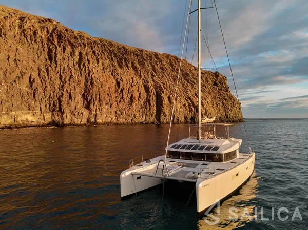 Lagoon 52F - Yacht Charter Sailica
