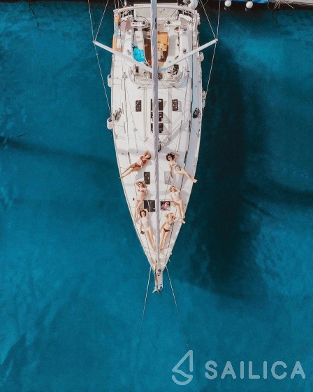 Bavaria 45 Cruiser - Yacht Charter Sailica