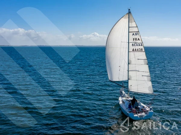 Sun Fast 3200 - Yacht Charter Sailica
