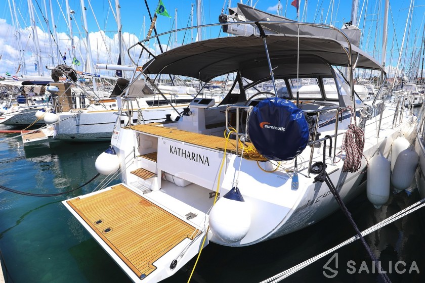 Bavaria C45 Style - Yacht Charter Sailica