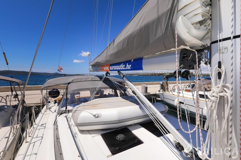 Bavaria C45 Style - Yacht Charter Sailica