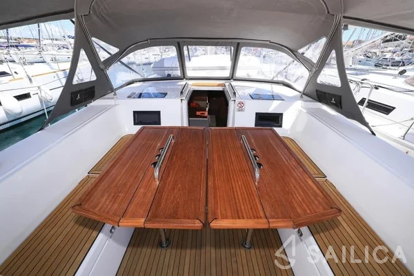 Bavaria C45 Style - Yacht Charter Sailica