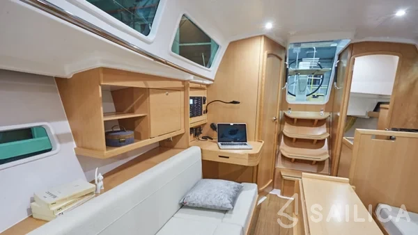 Sun Odyssey 319 - Yacht Charter Sailica